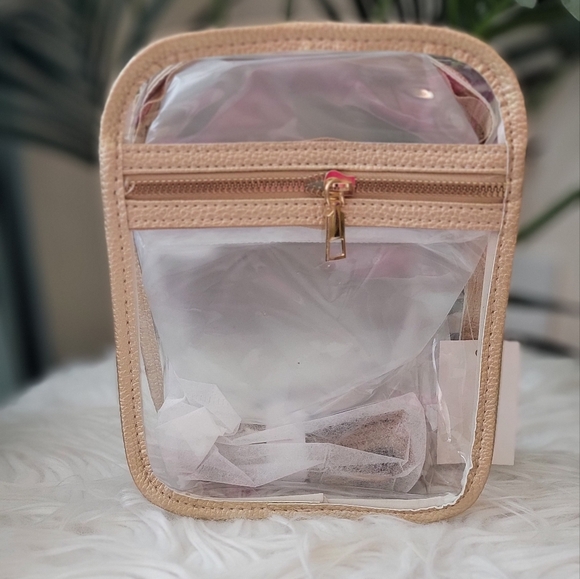 NWT Clear and Gold Game Day Purse - Picture 3 of 7